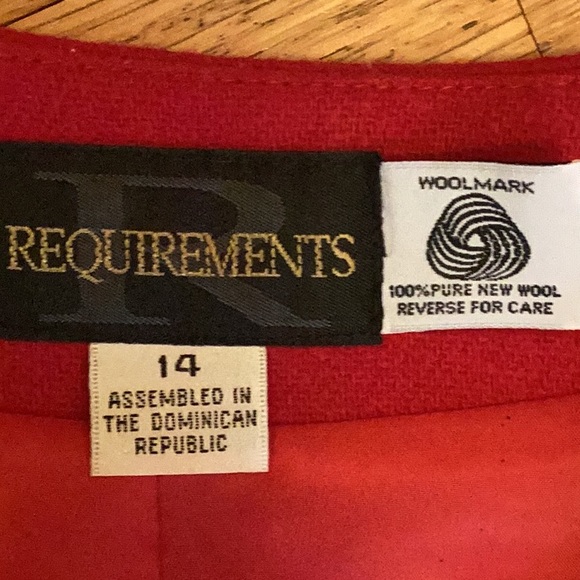 All wool A-line skirt and fully lined jacket with ornate gold buttons. - Picture 7 of 16